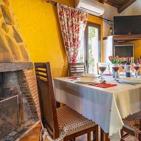 Amazing Cottage In Algatocin With Kitchen Exterior foto